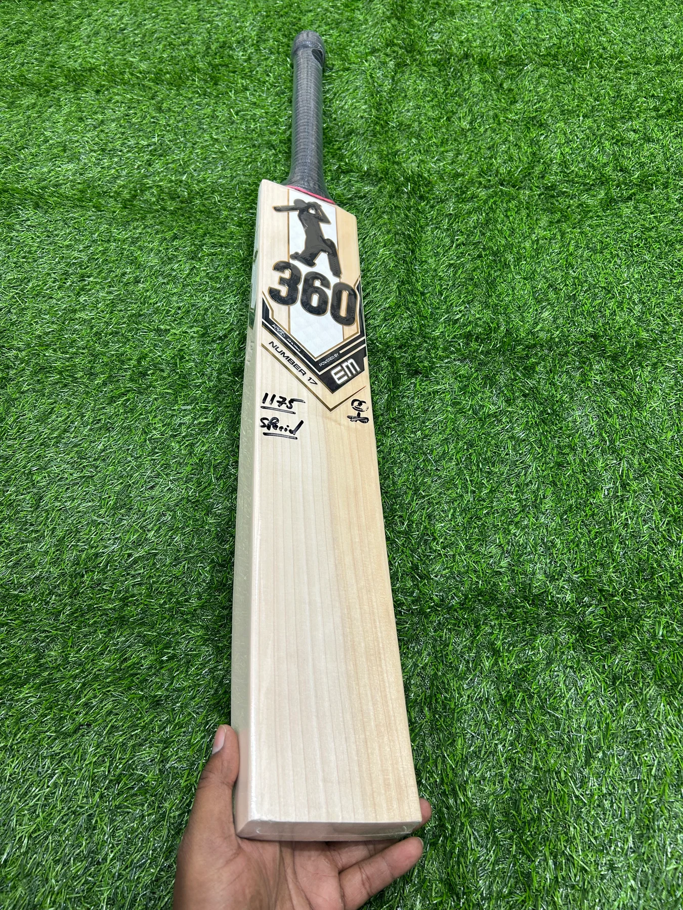 360 Number 17 Bat